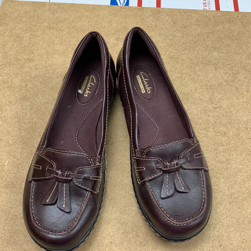 Clarks shoes. New without tag.